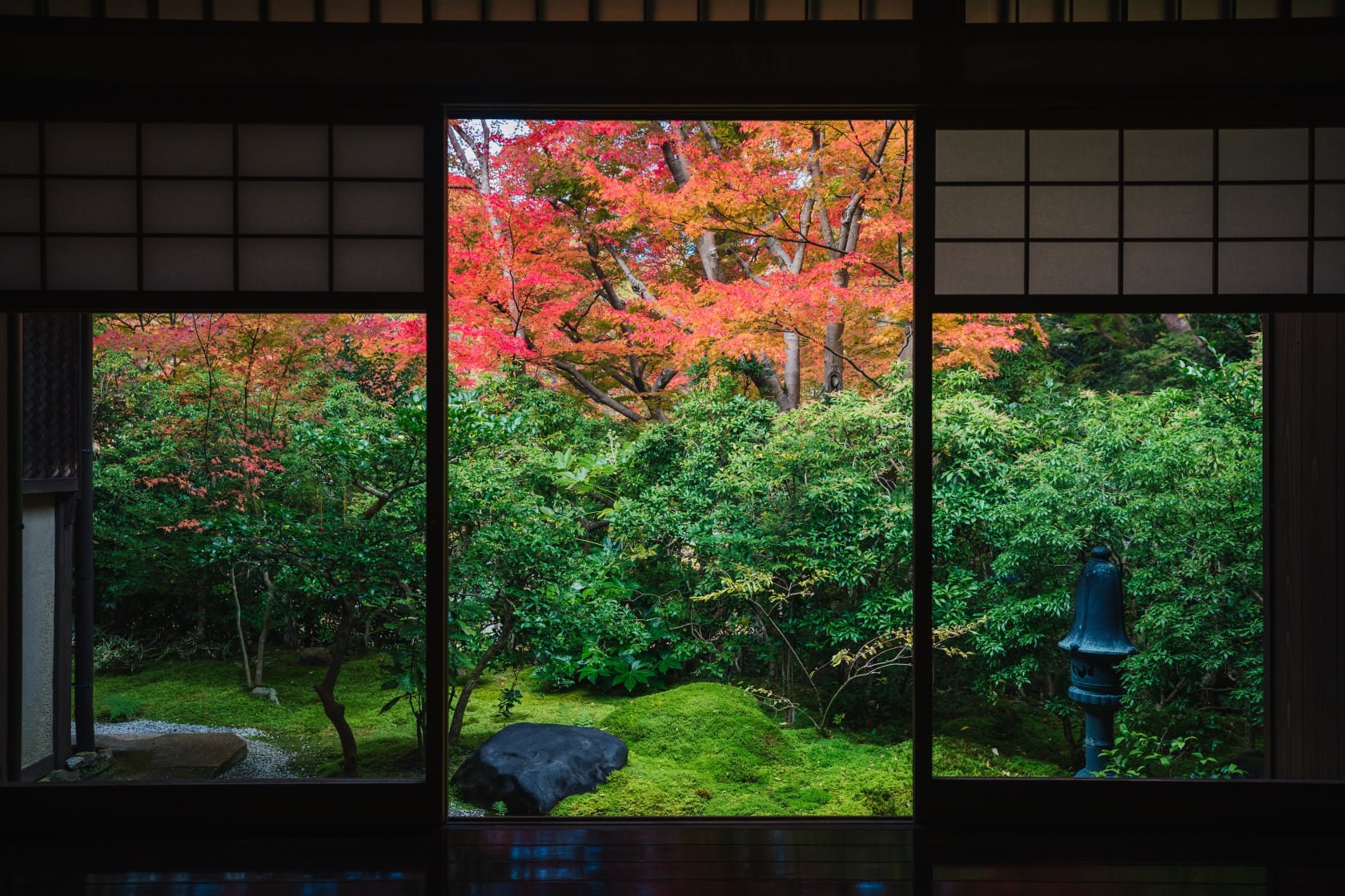 Lacquer reflection